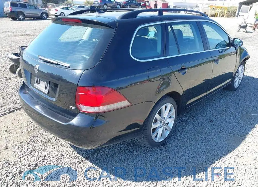 3VWPL7AJ9EM613922# 4