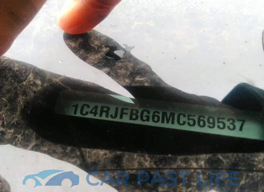 1C4RJFBG6MC569537# 9
