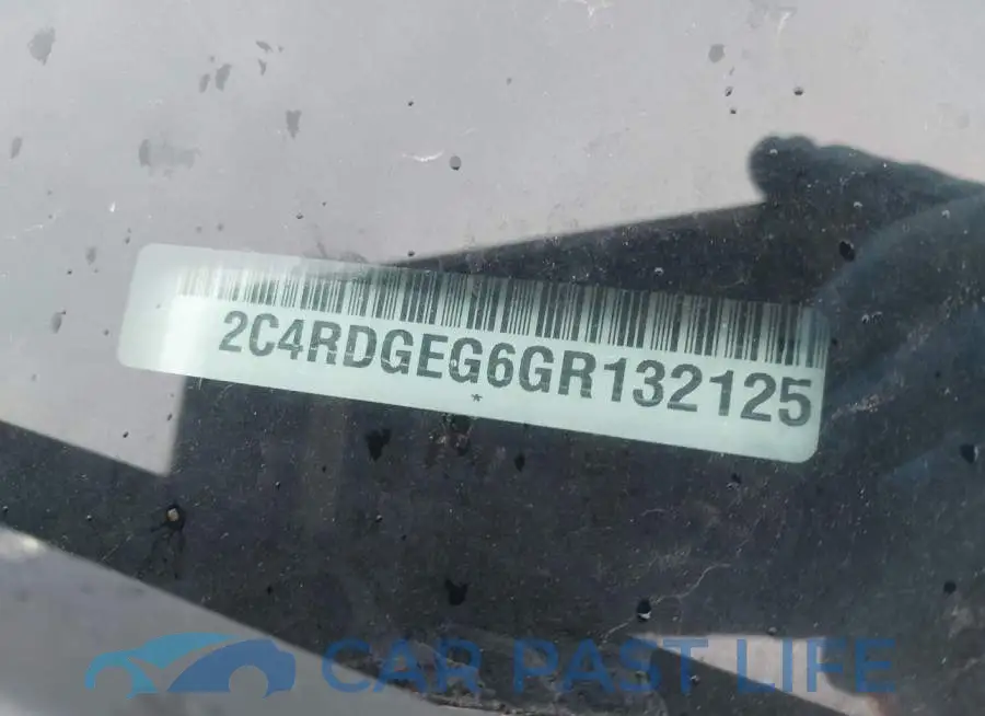 2C4RDGEG6GR132125# 9