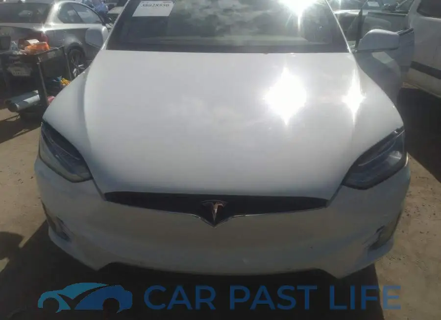 5YJXCBE44KF180844# 10
