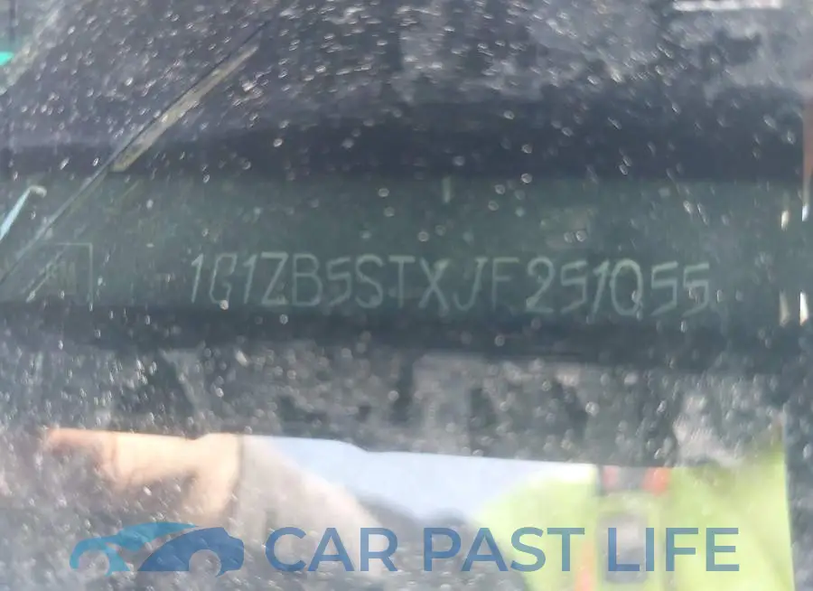 1G1ZB5STXJF251055# 9
