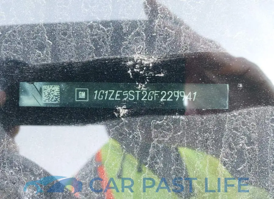 1G1ZE5ST2GF229941# 9