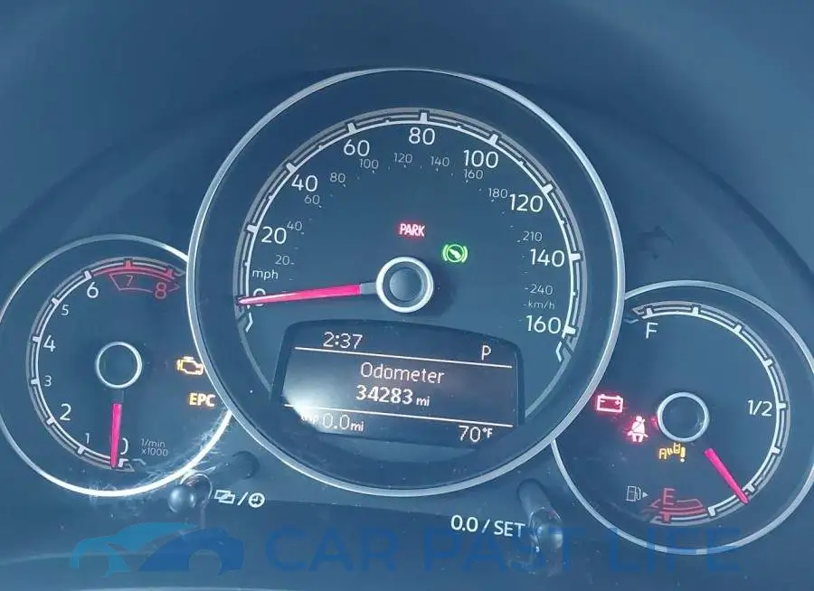 3VW5DAAT6KM508883# 7