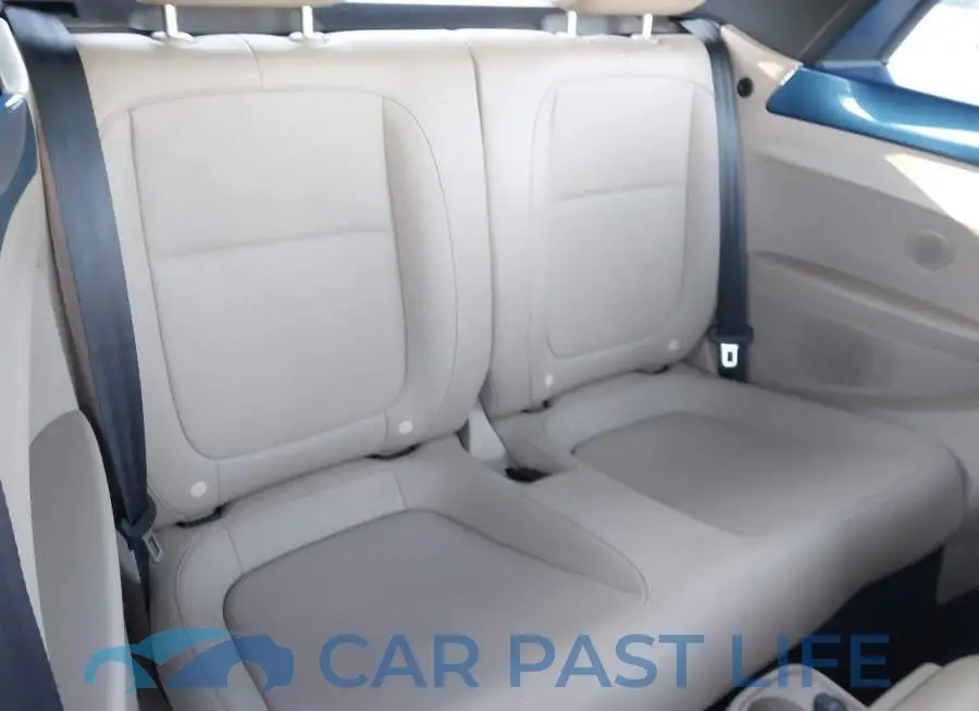 3VW5DAAT6KM508883# 8