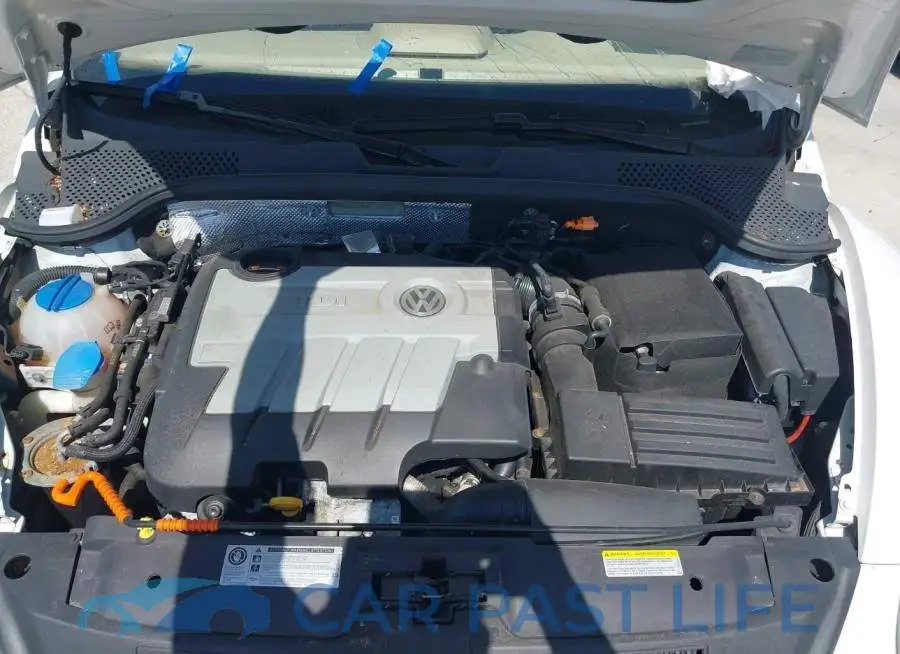 3VW5L7ATXEM805469# 10