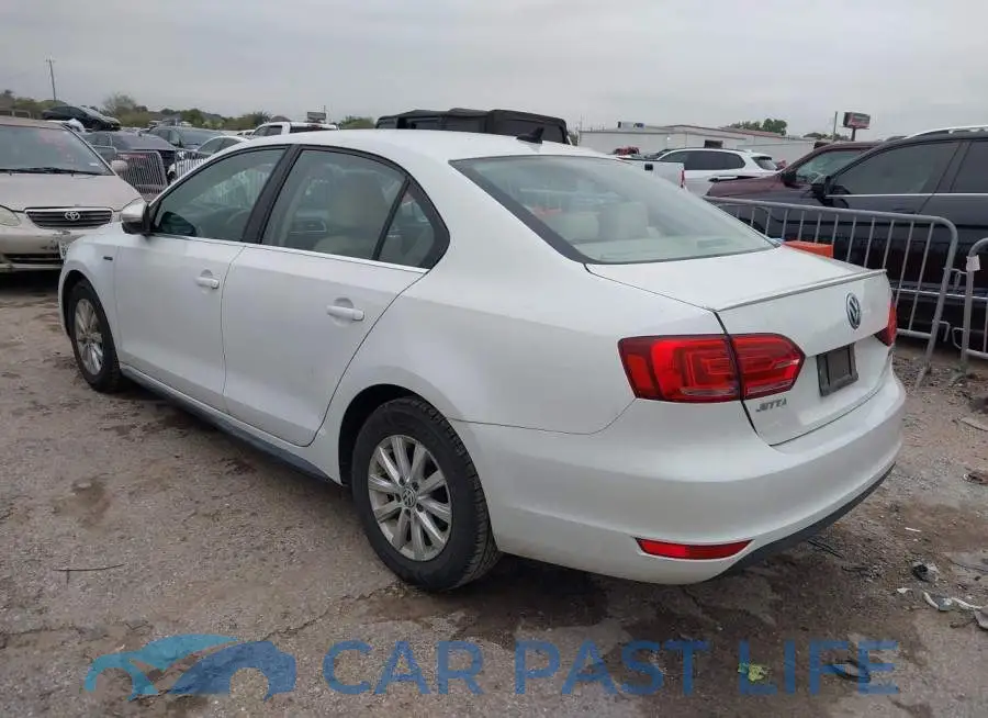 3VW637AJ7EM267851# 3