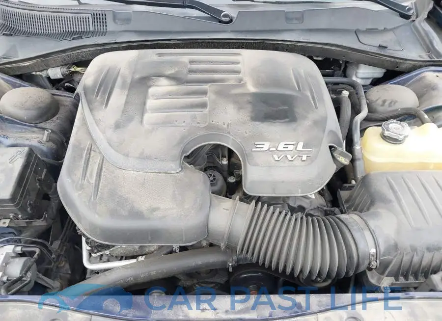 2C3CDXJG5FH828172# 10
