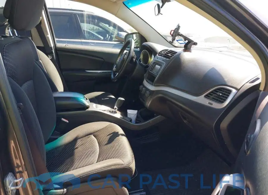 3C4PDCAB5GT103576# 5