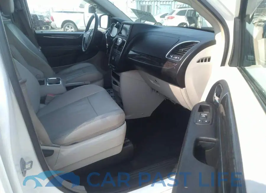 2C4RC1BG3DR526830# 5