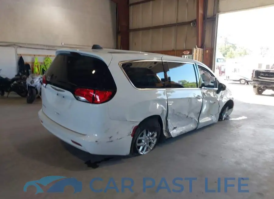 2C4RC1CG6NR102784# 4