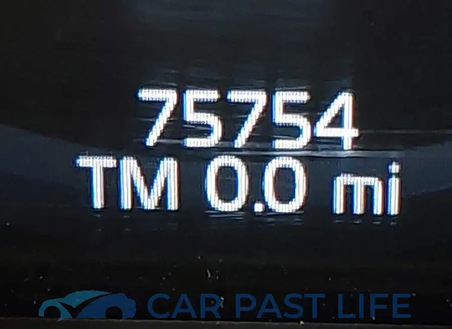 YV4A22PKXH1149097# 7