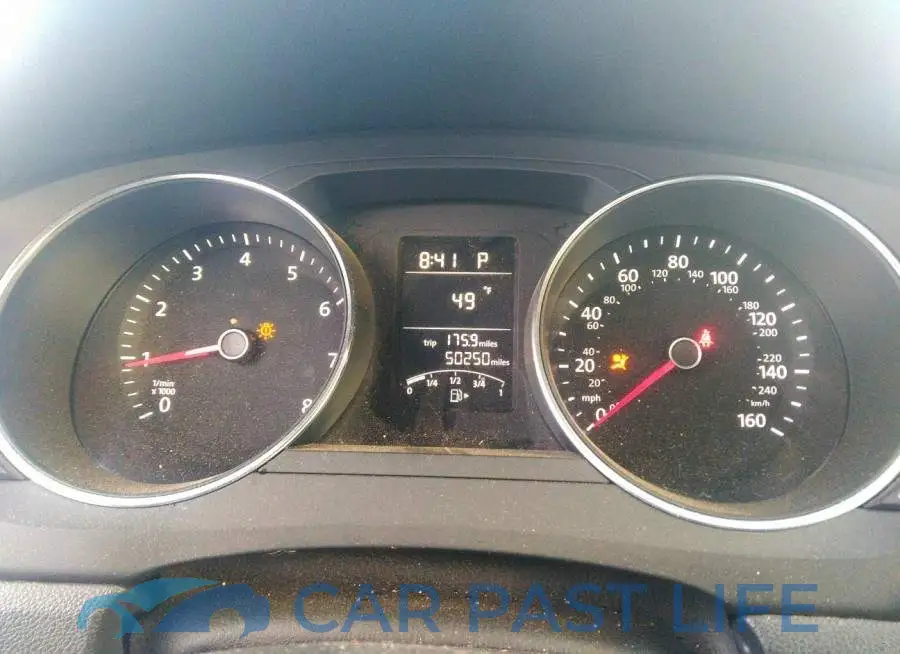 3VW2B7AJ8HM375742# 7