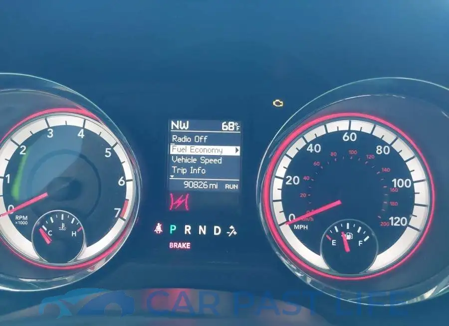 2C4RDGEG1KR661913# 7