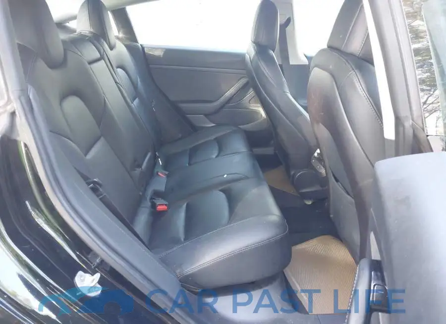 5YJ3E1EAXLF630071# 8