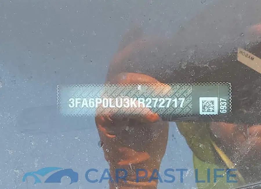 3FA6P0LU3KR272717# 9