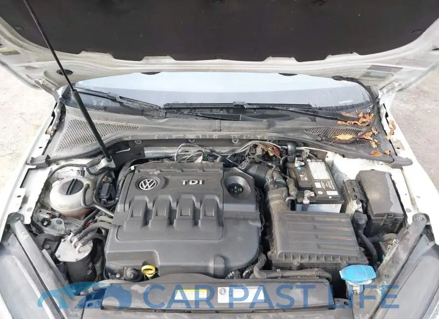 3VWFA7AU8FM520869# 10