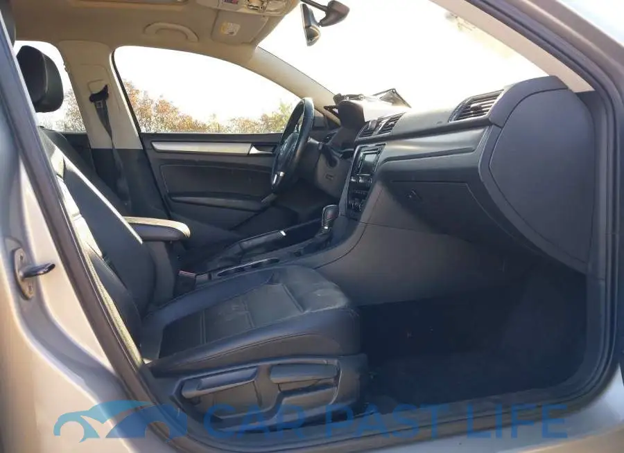 1VWBN7A31EC110652# 5