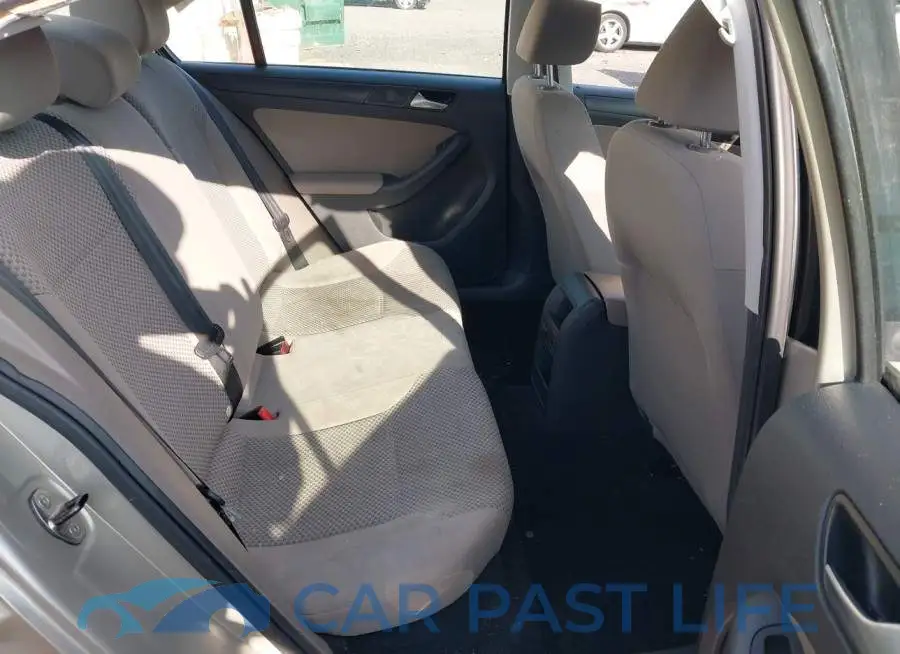 3VW2K7AJ1EM255244# 8