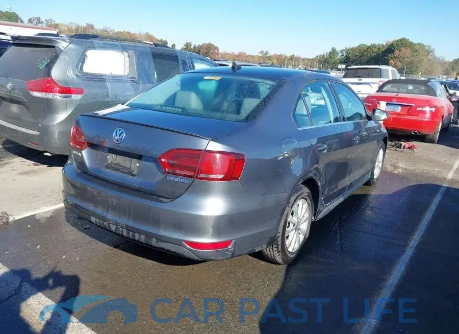 3VW637AJ2DM295927# 4