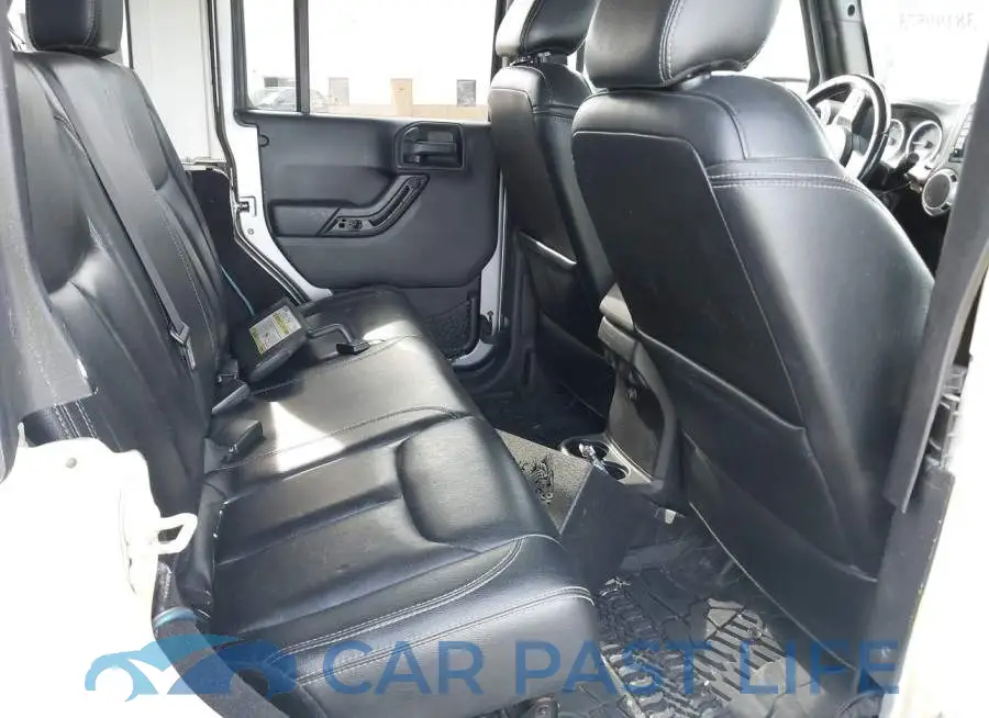 1C4BJWEG4EL128780# 8