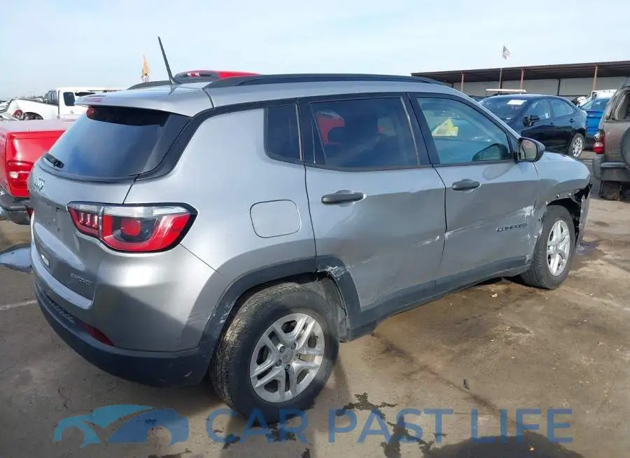 3C4NJCAB8HT672472# 4