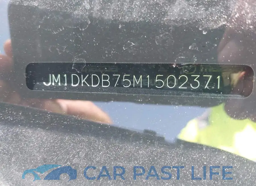 JM1DKDB75M1502371# 9