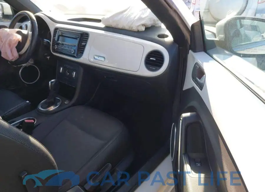 3VW5P7AT1DM829582# 5