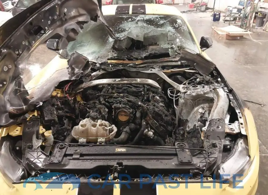 1FA6P8JZ9G5525921# 10