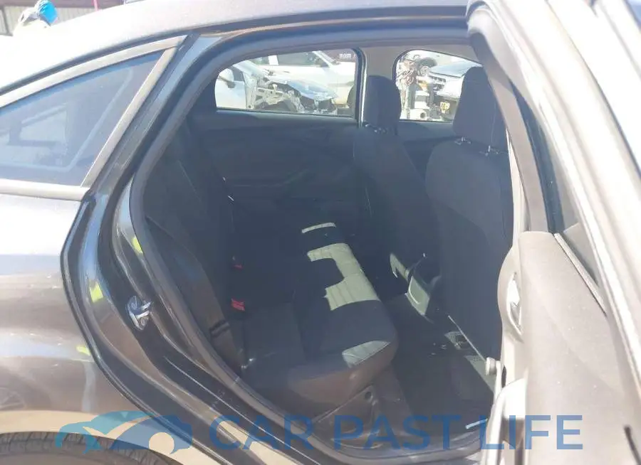 1FADP3E28JL236006# 8