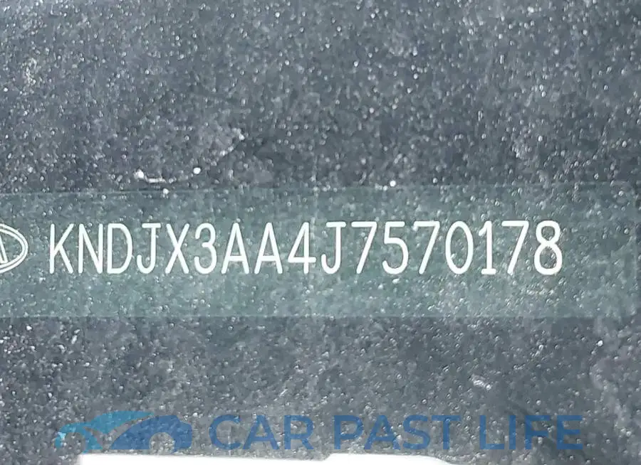 KNDJX3AA4J7570178# 9