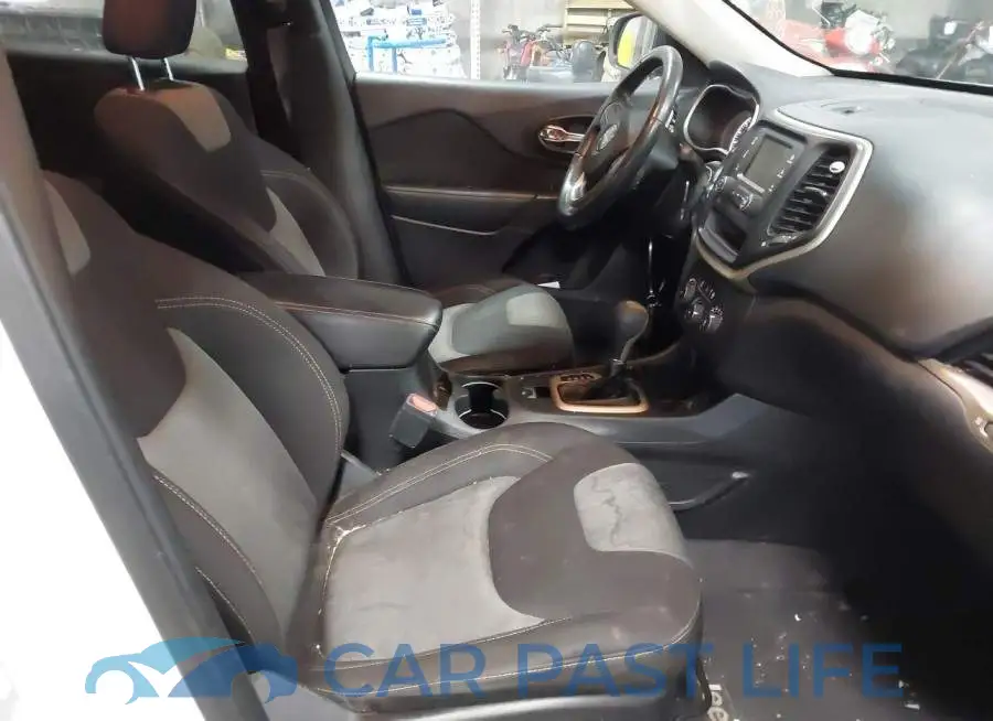 1C4PJLAS0GW336753# 5