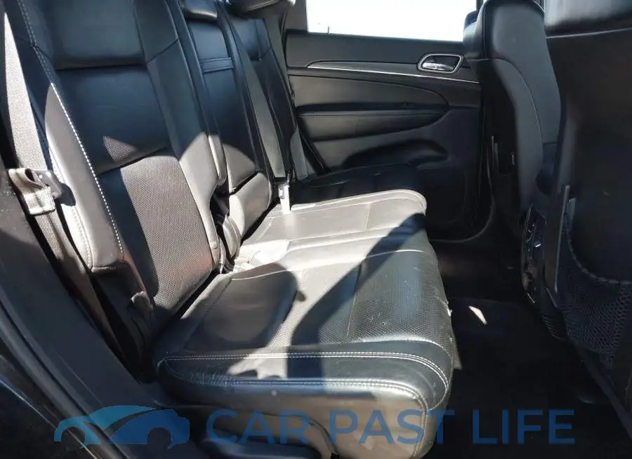 1C4RJFBG0HC824785# 8