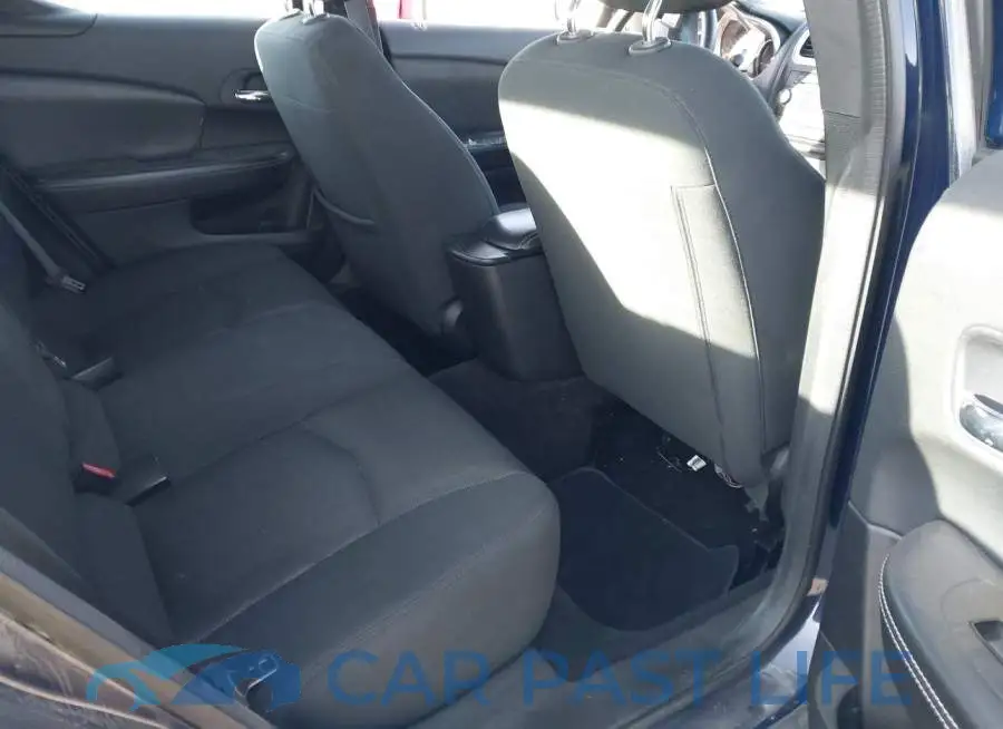 1C3CDZAB2DN563022# 8