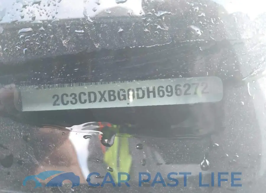 2C3CDXBG0DH696272# 9