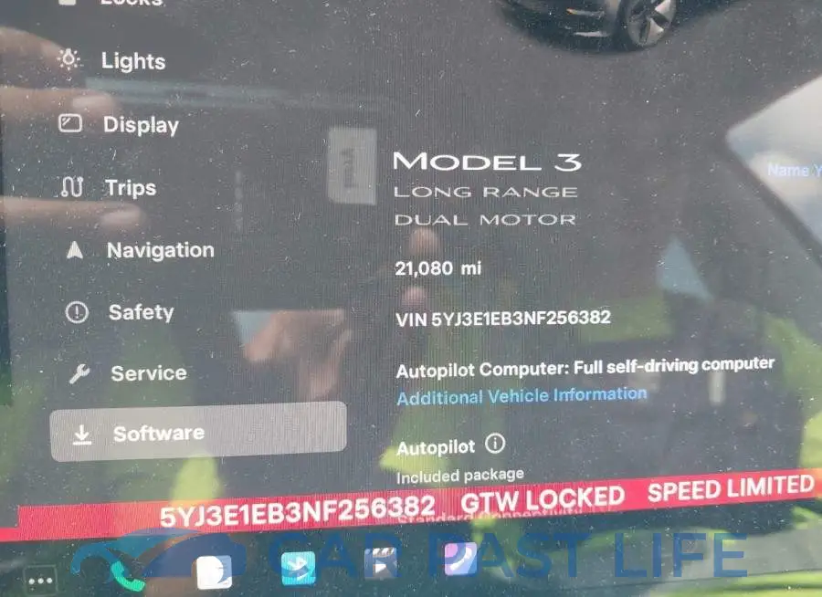 5YJ3E1EB3NF256382# 7