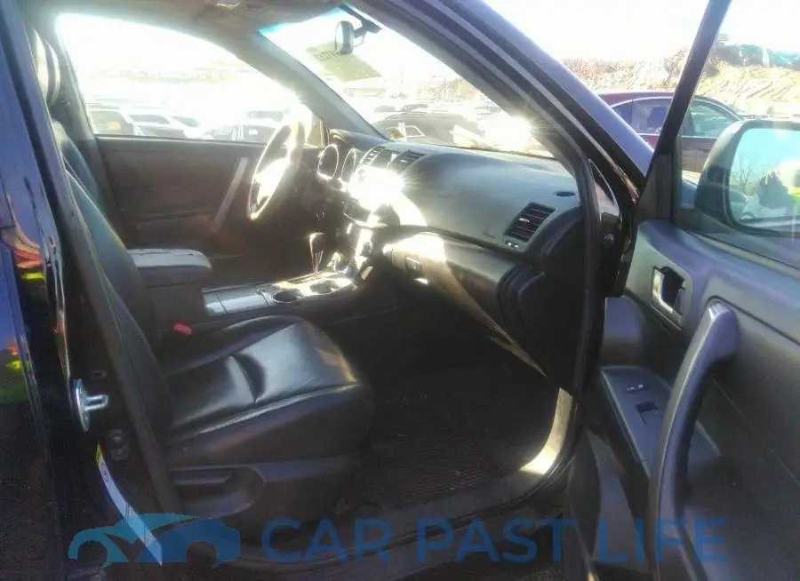 5TDBK3EHXDS264316# 5
