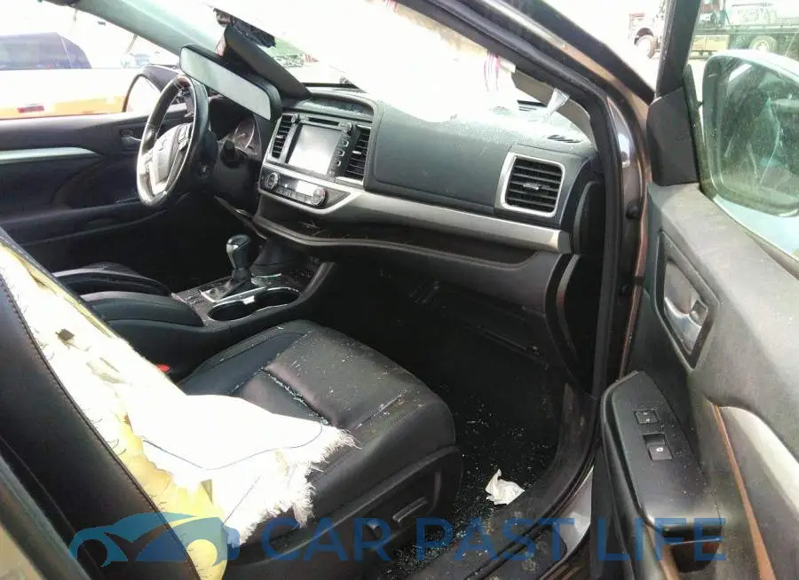 5TDKZRFH7JS548186# 5