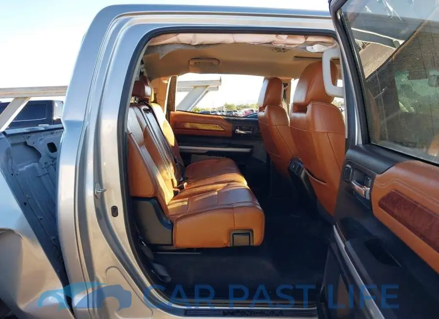 5TFGY5F18EX153633# 8