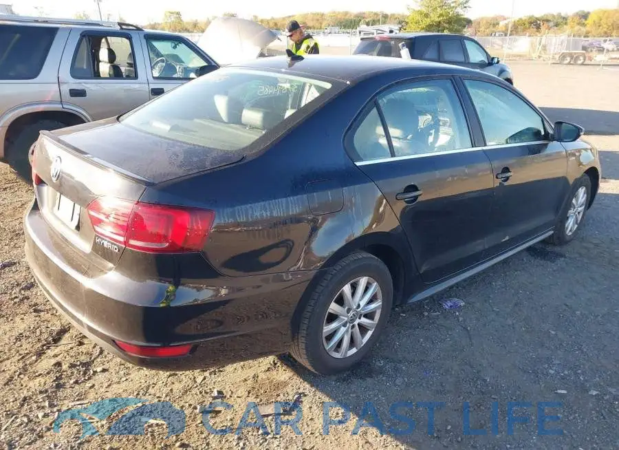 3VW637AJ1DM253278# 4