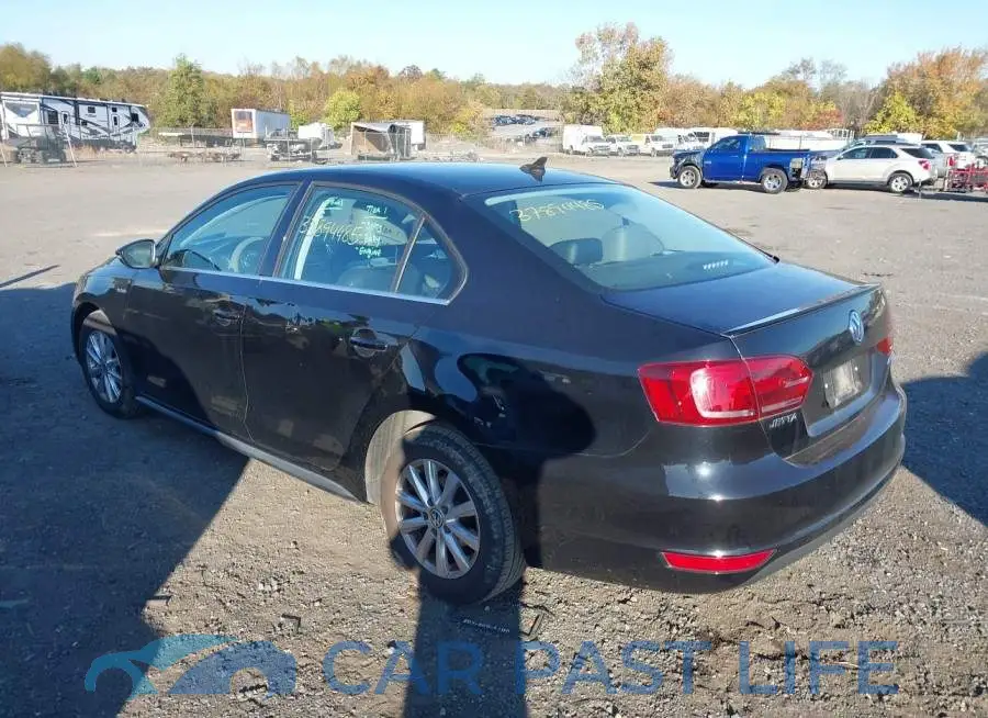 3VW637AJ1DM253278# 3