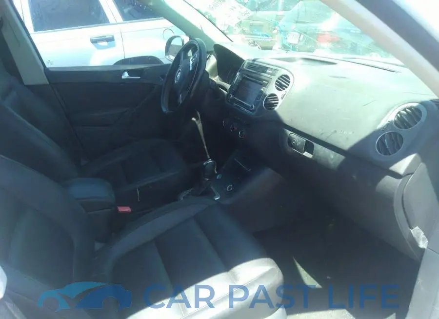 WVGAV3AX4EW614987# 5