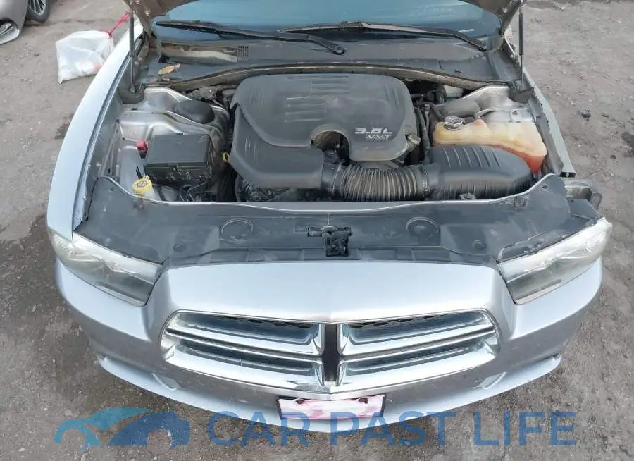 2C3CDXBG8DH560276# 10