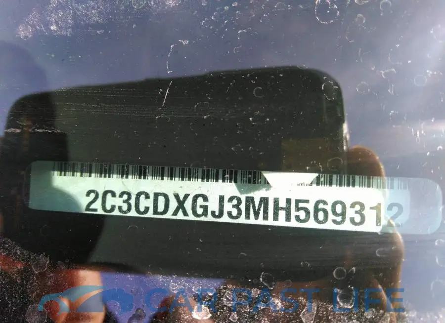 2C3CDXGJ3MH569312# 9