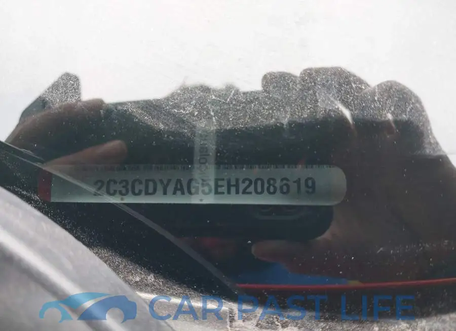 2C3CDYAG5EH208619# 9