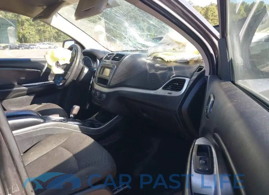 3C4PDCAB4GT103777# 5