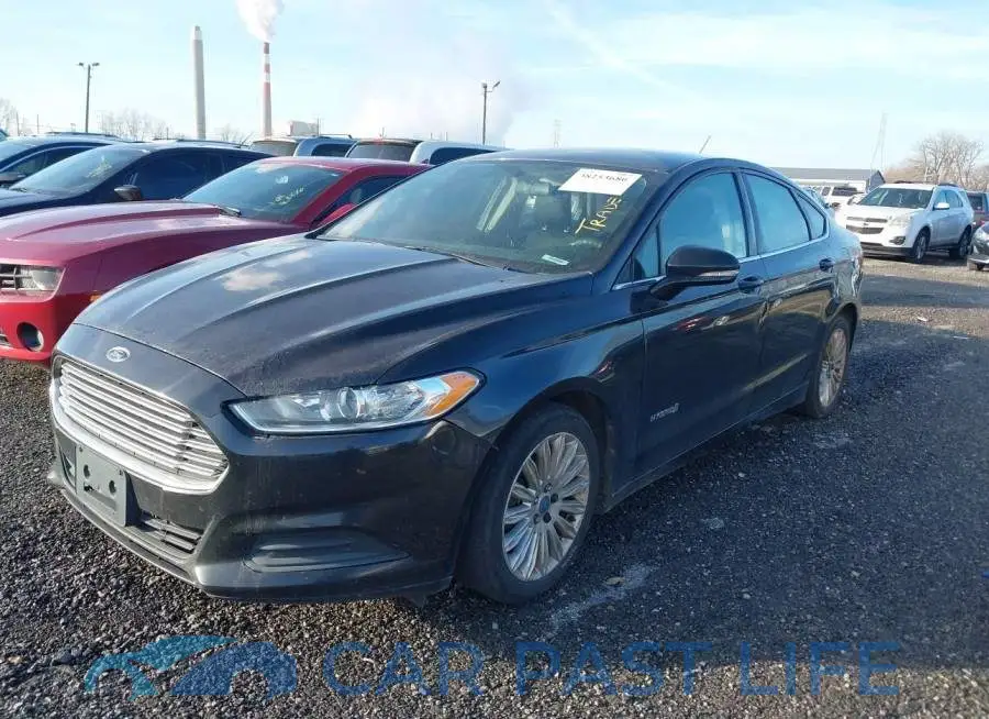 3FA6P0LU2DR185815# 2