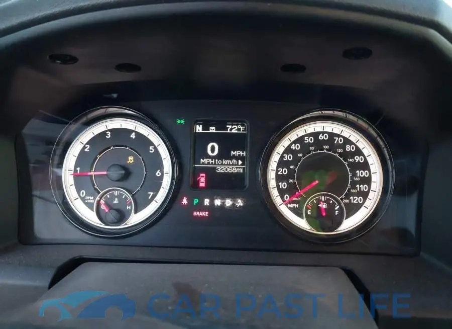 3C6JR6DT5KG535784# 7