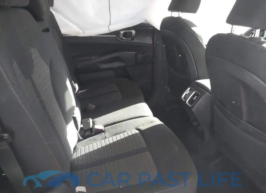 5XYRG4LC4PG222979# 8