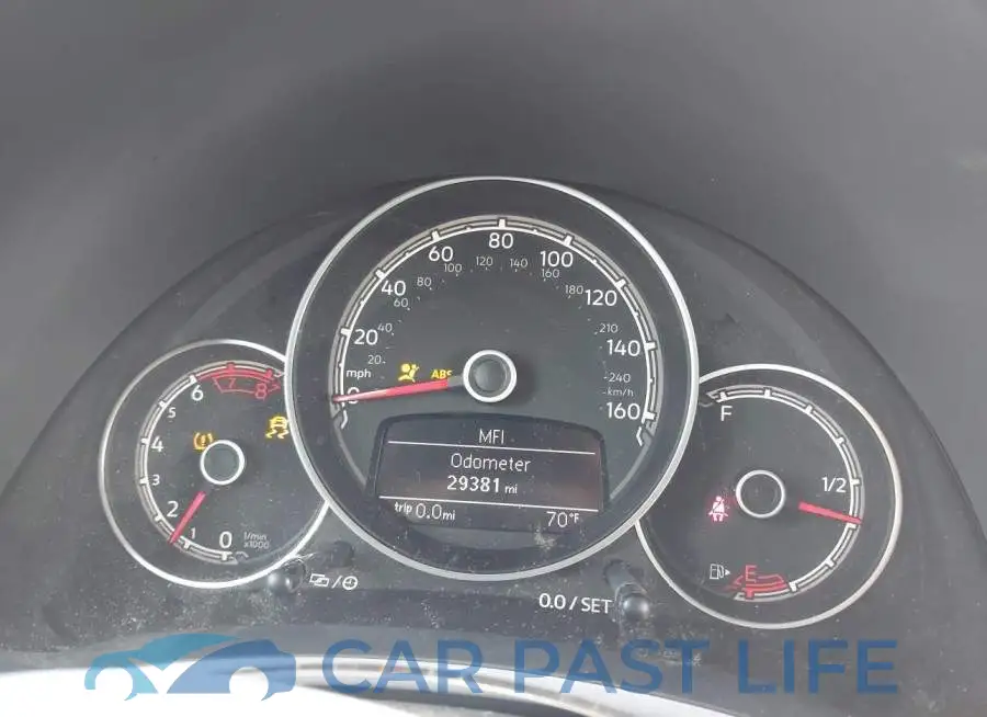 3VW5DAAT9KM506898# 7