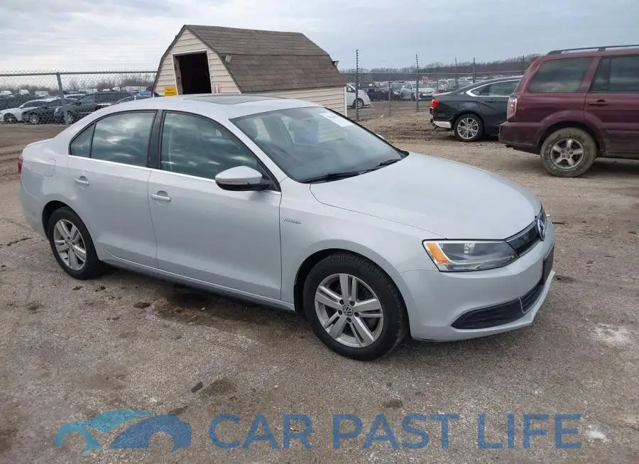 3VW637AJ6DM215738# 1